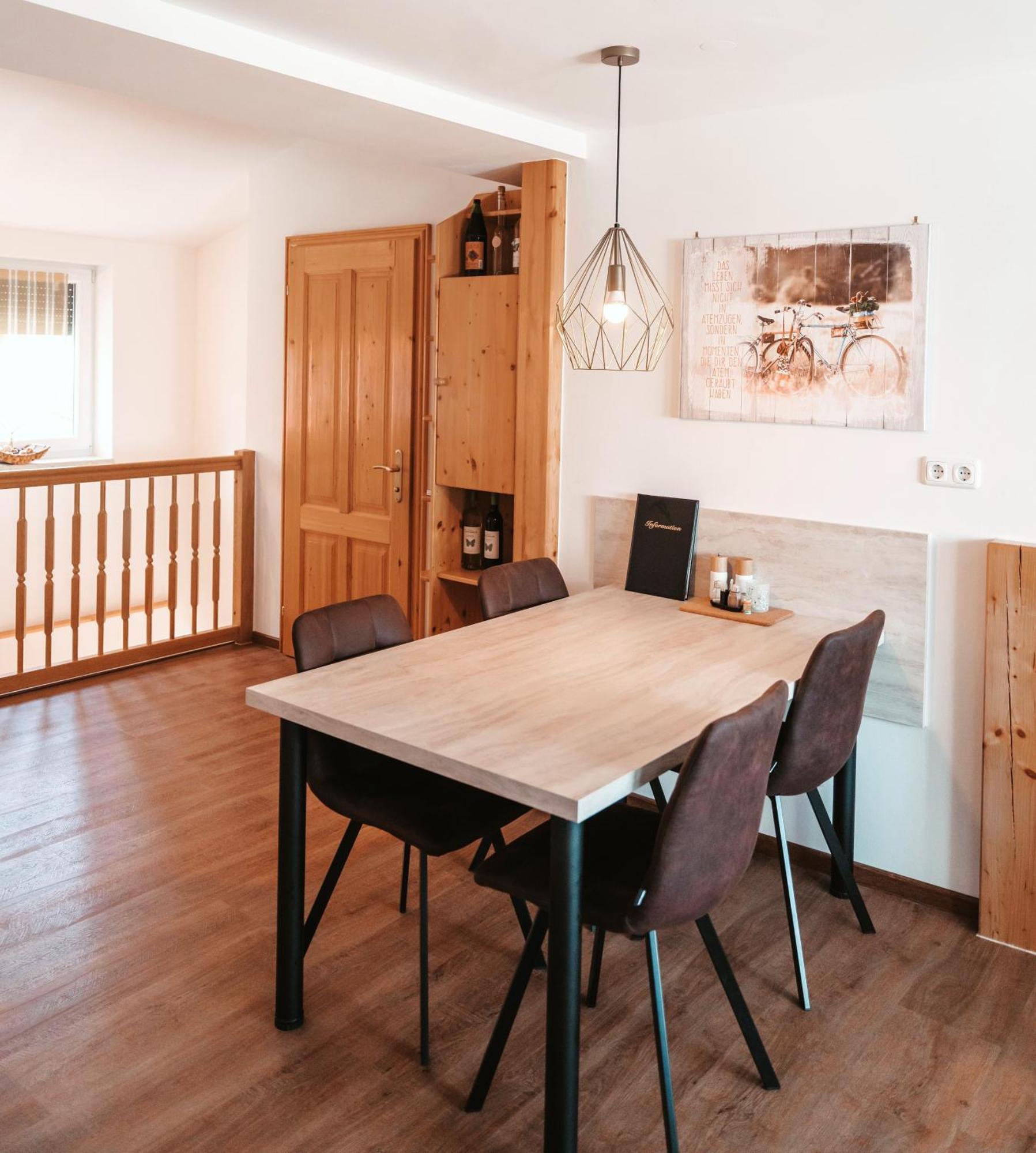 Ferienwohnungen Karin Am Seggauberg Leibnitz Kamer foto