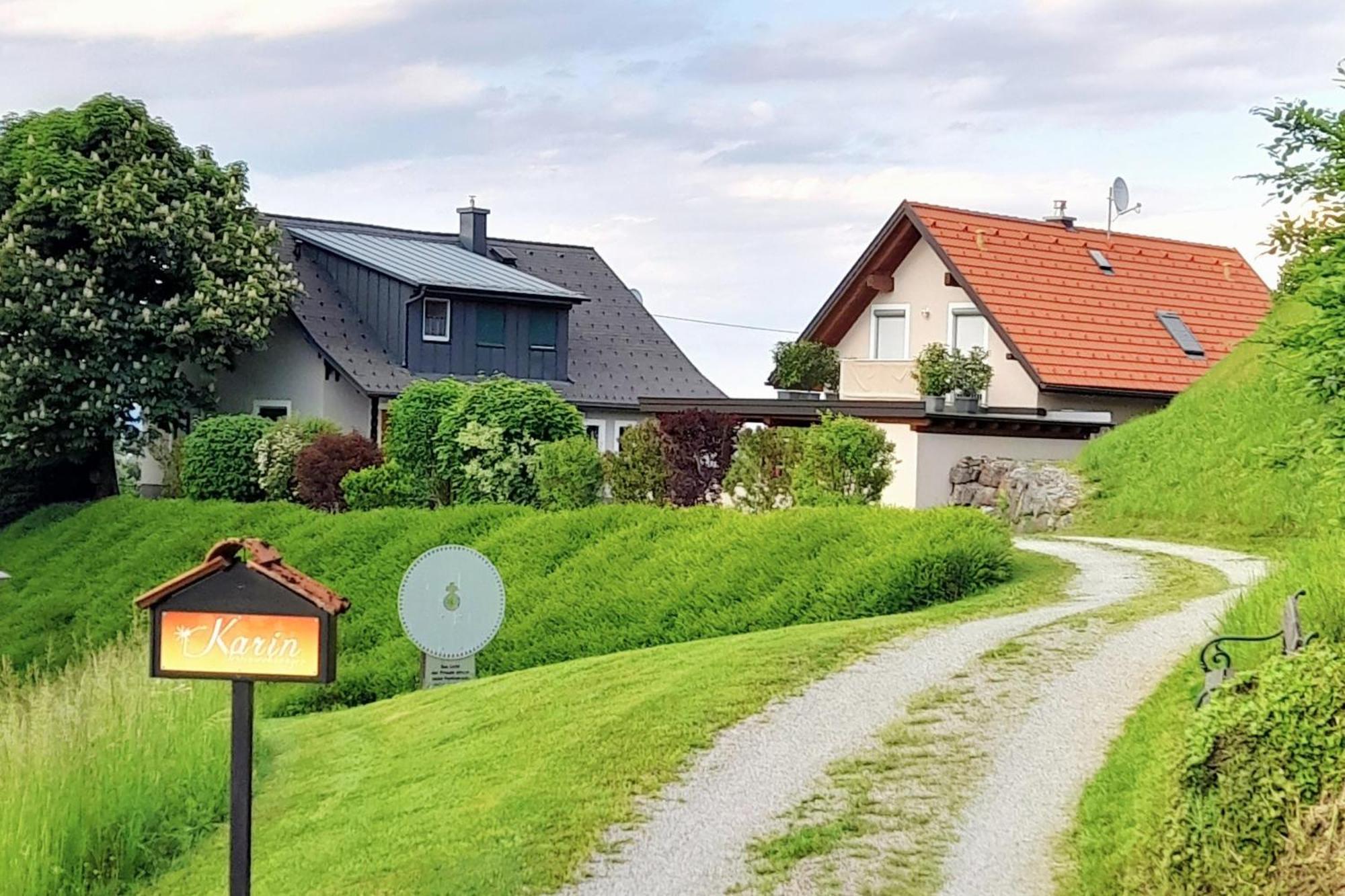 Ferienwohnungen Karin Am Seggauberg Leibnitz Buitenkant foto